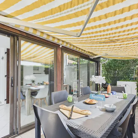 950m De La Mer, Maison Avec Jardin Et Piscine
